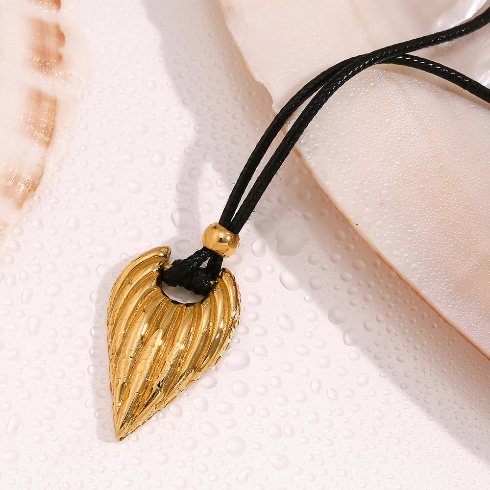 Leaflet Rope Necklace