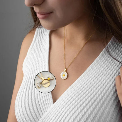 Personalized Daisy Name Necklace