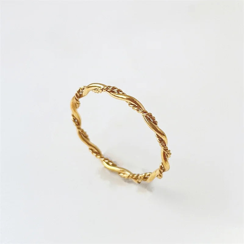 Minimal Rope Twist Ring