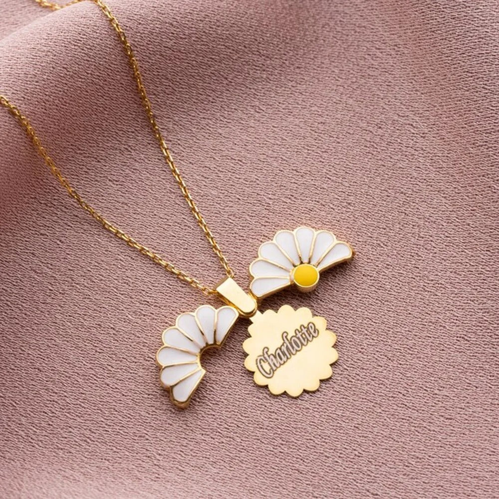 Personalized Daisy Name Necklace