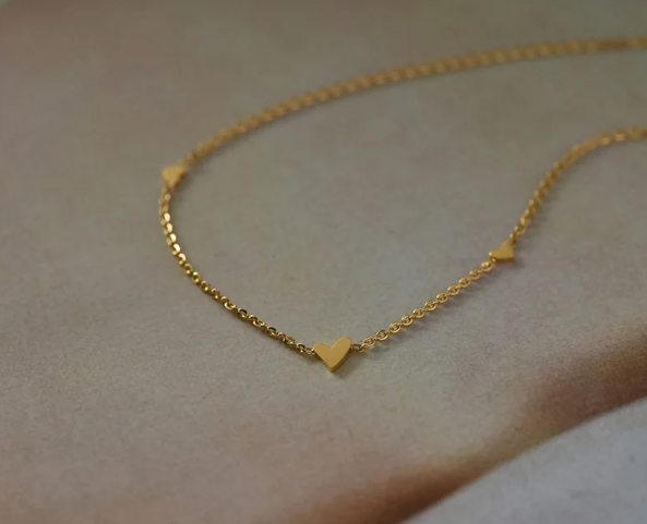 Minimal Tiny Heart Bracelet