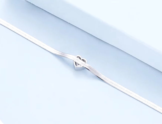 Silver Minimal Heart Bracelet