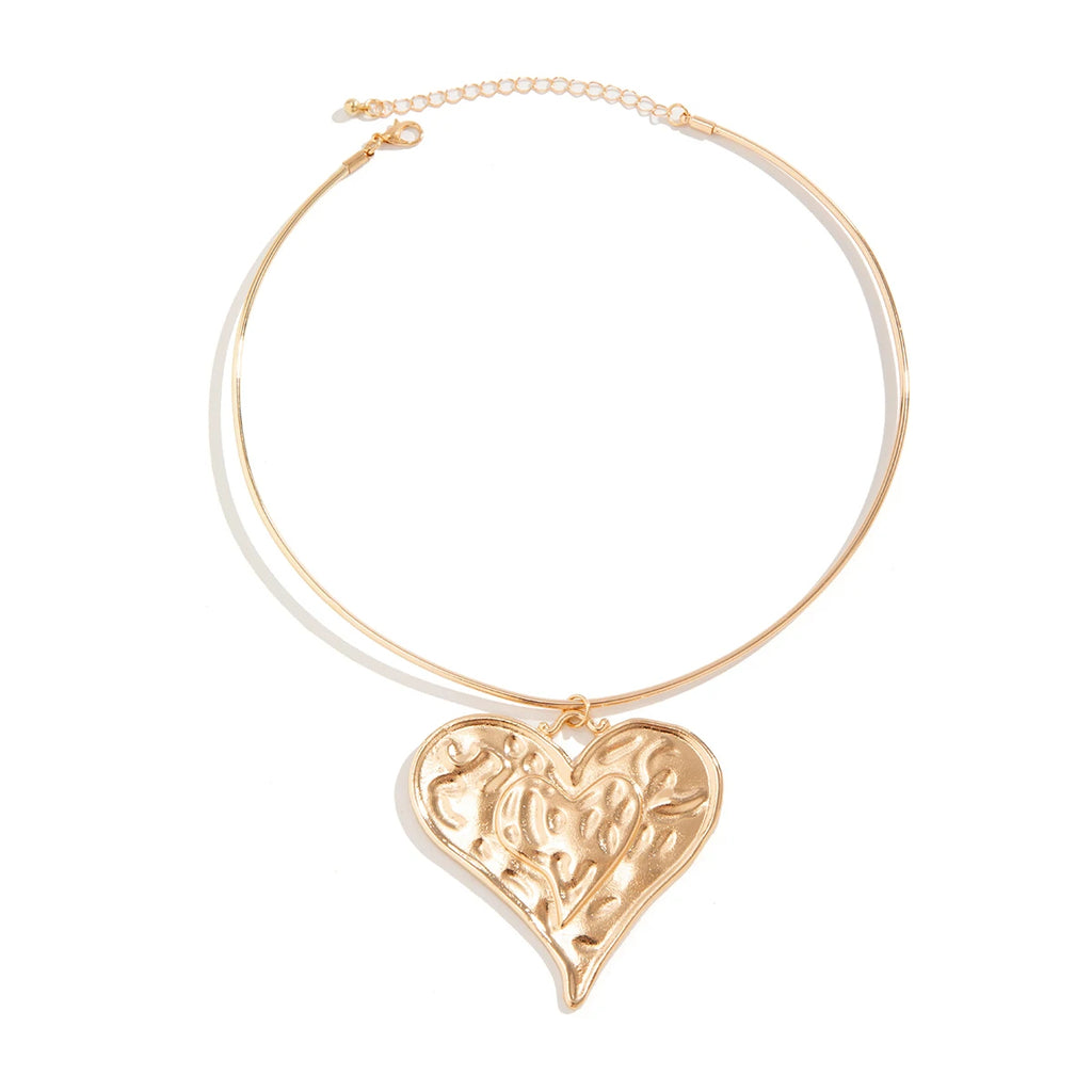 Exaggerated Big Heart Choker Necklace