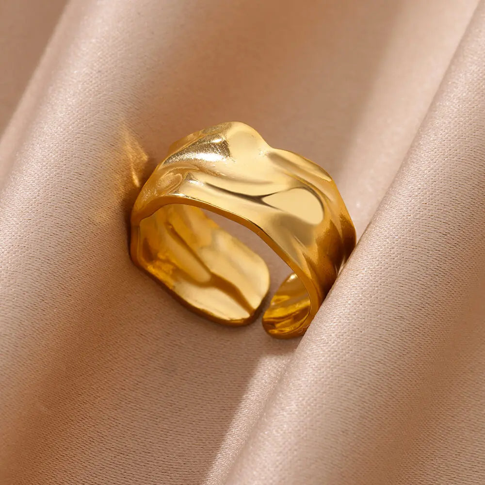 Chunky Geometric Ring