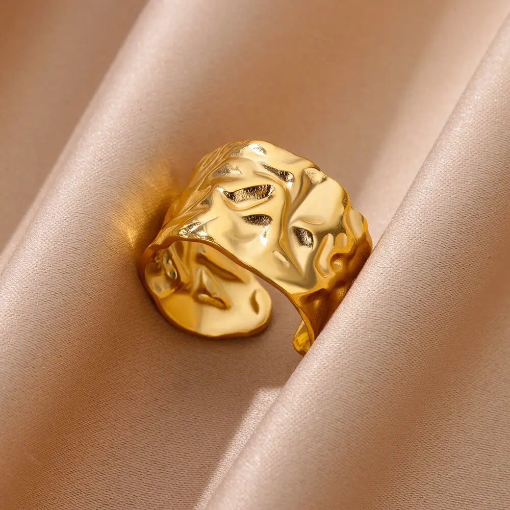 Chunky Geometric Ring
