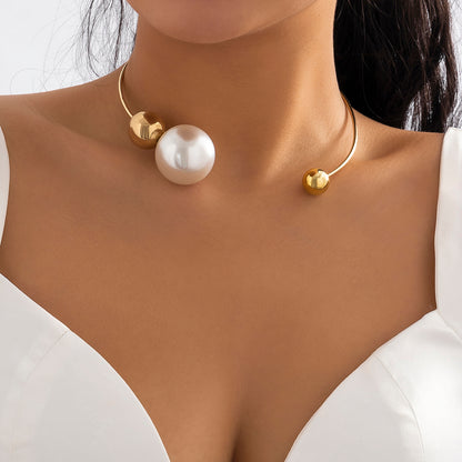 Big White Pearl Choker Necklace