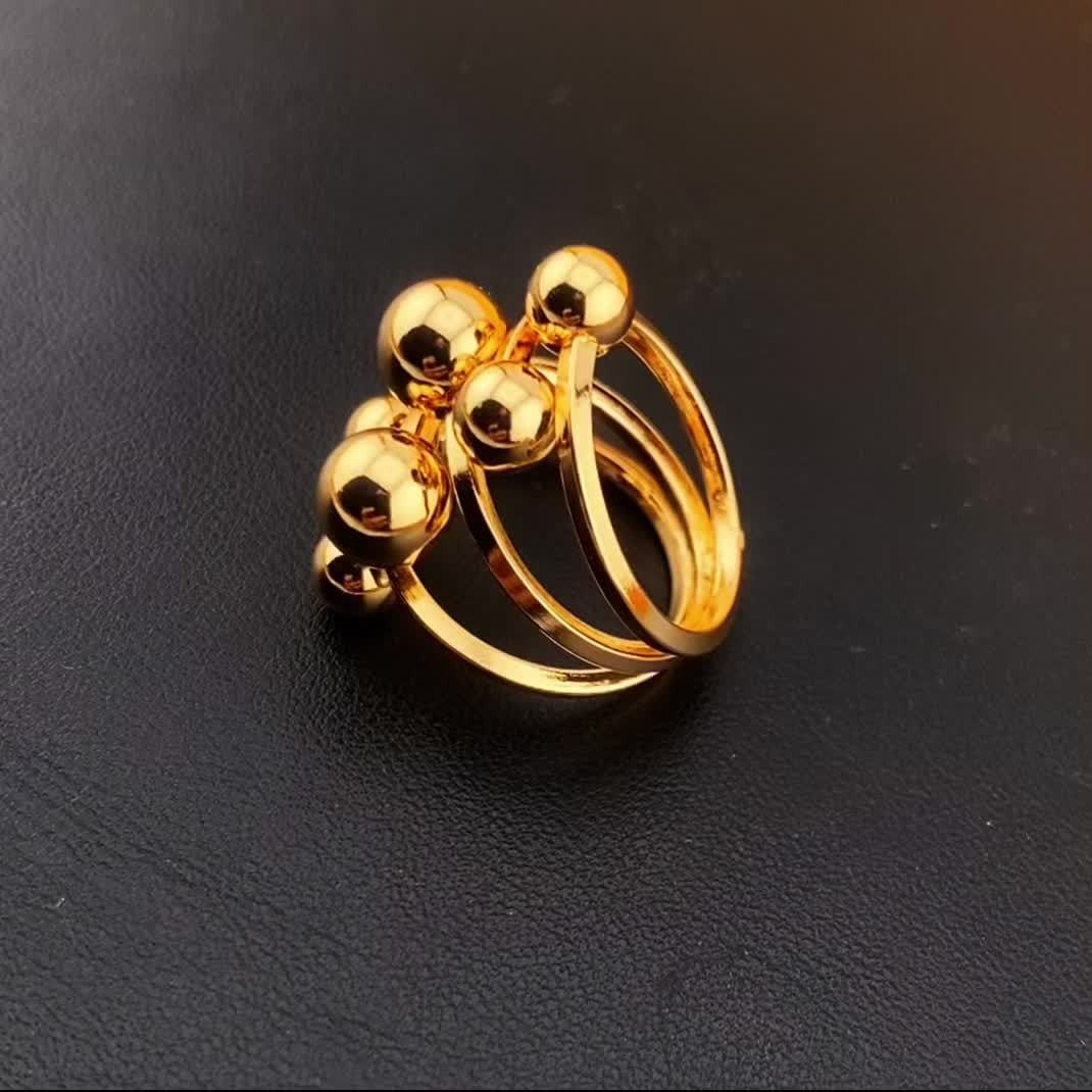 18k Asymmetric Multi-Ball Ring