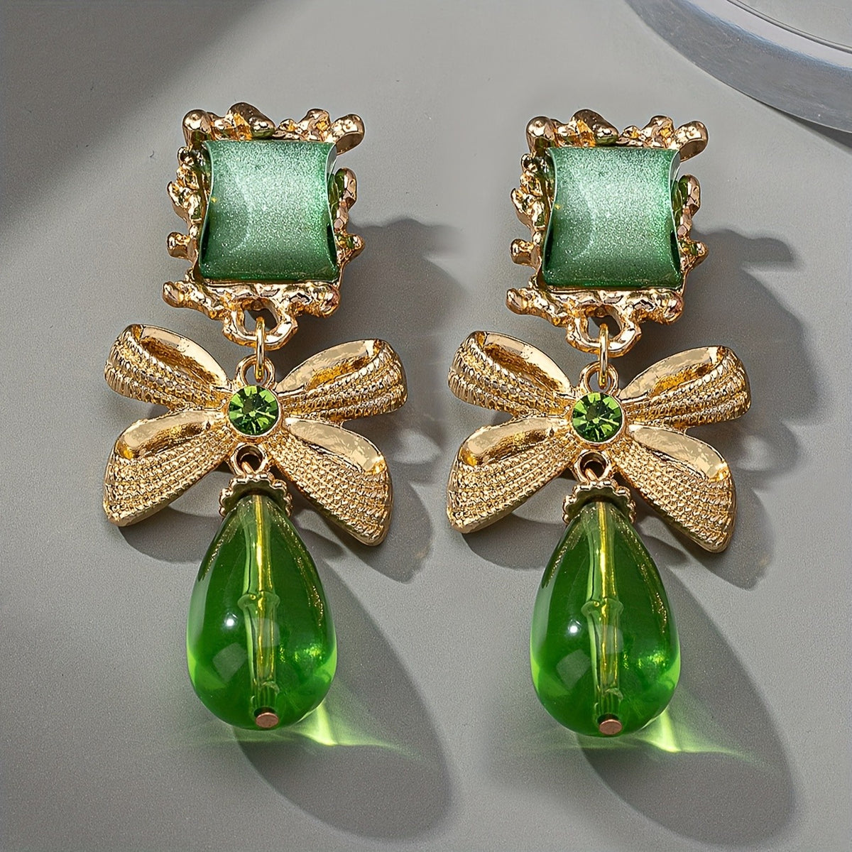 18k Vintage Bow Drop Earrings