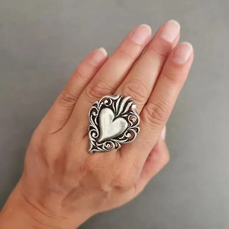 Vintage Filigree Heart Ring