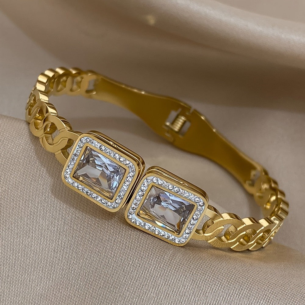 18k Vintage Square Stone Bracelet
