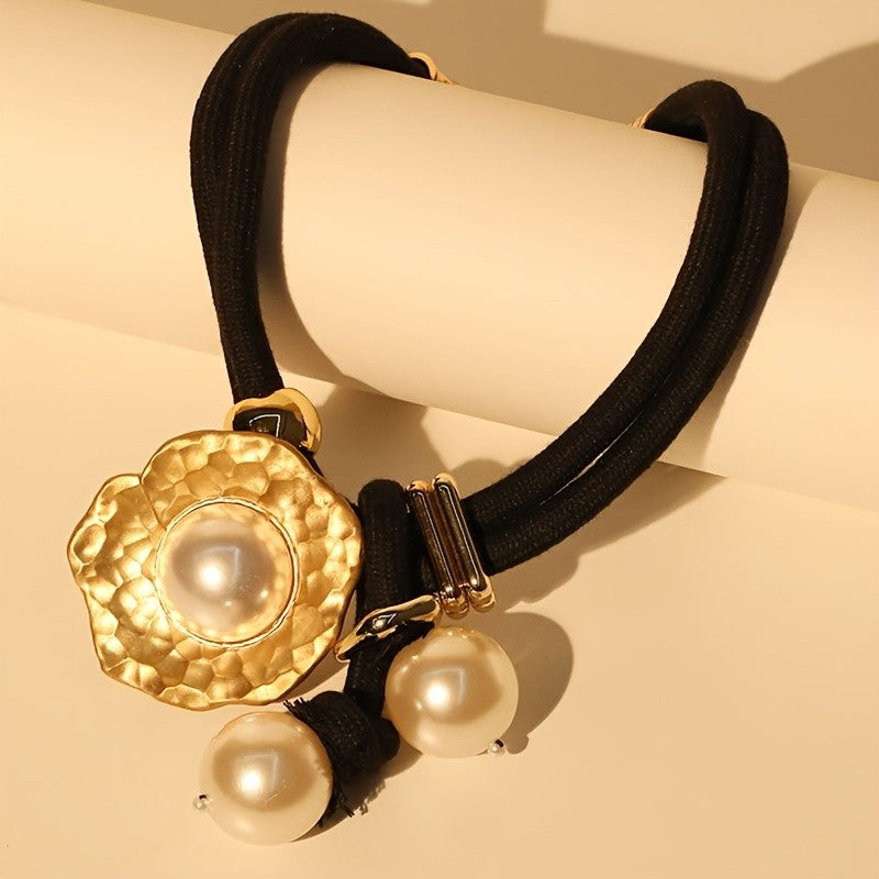Elegant Pearl Flower Rope Necklace