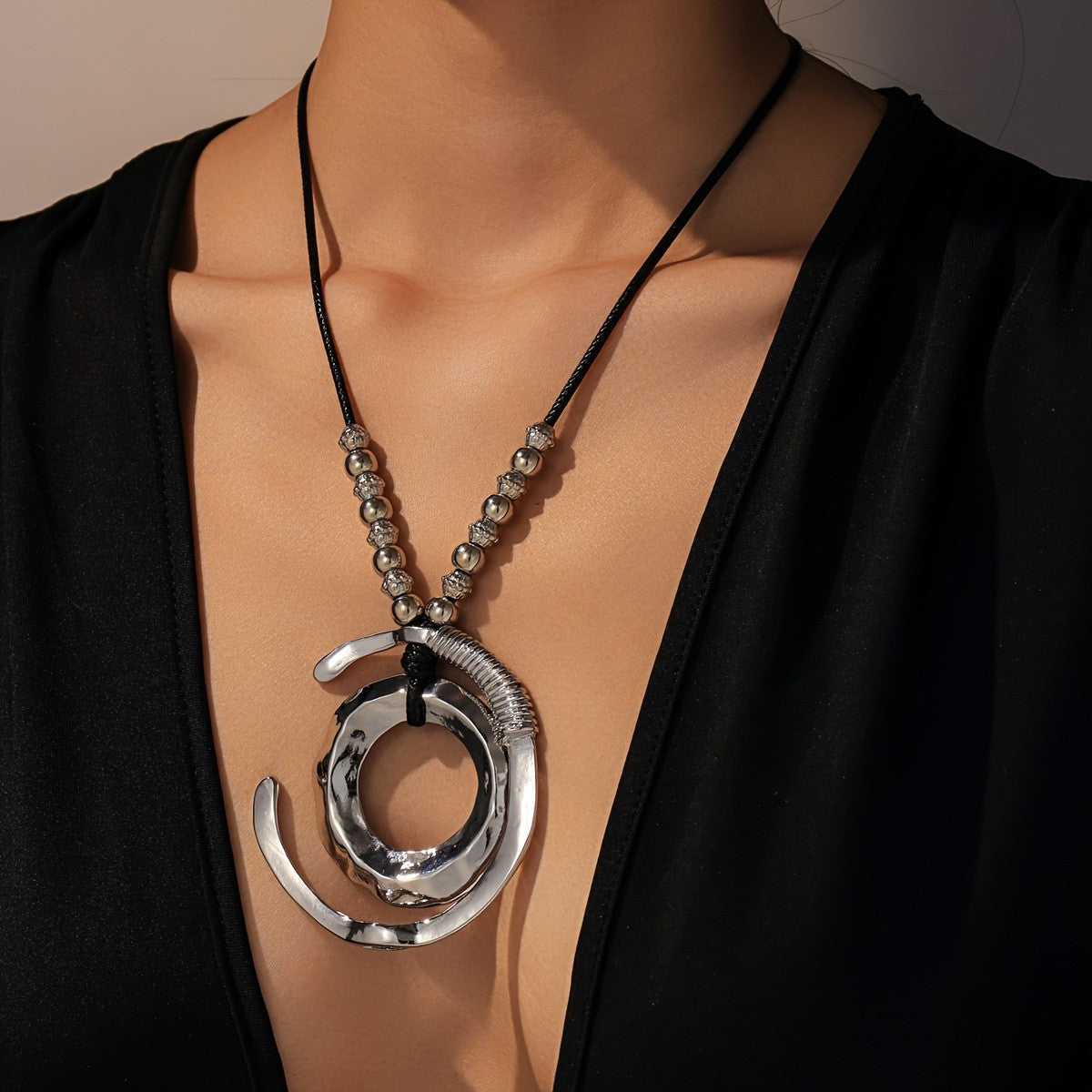Vintage Geometric Wave Pendant Necklace