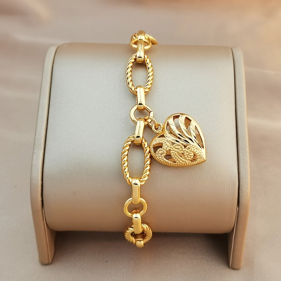 Gold Heart Charm Chain Bracelet