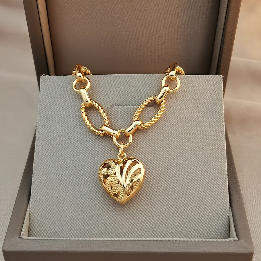 Gold Heart Charm Chain Bracelet