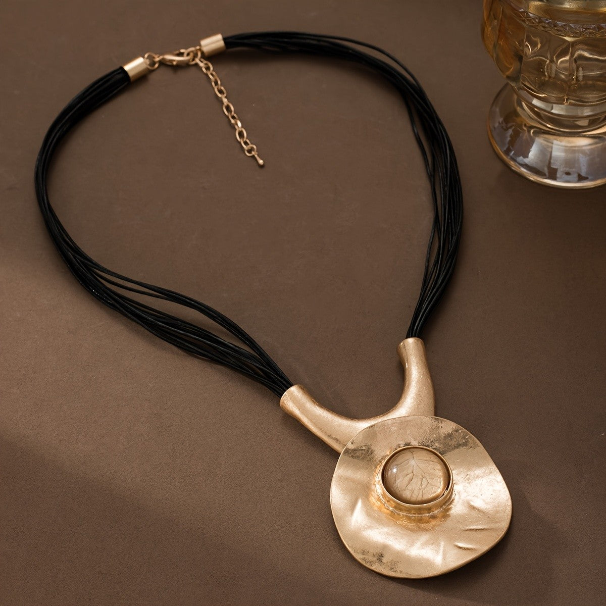 Vintage Geometric Oval Pendant Necklace
