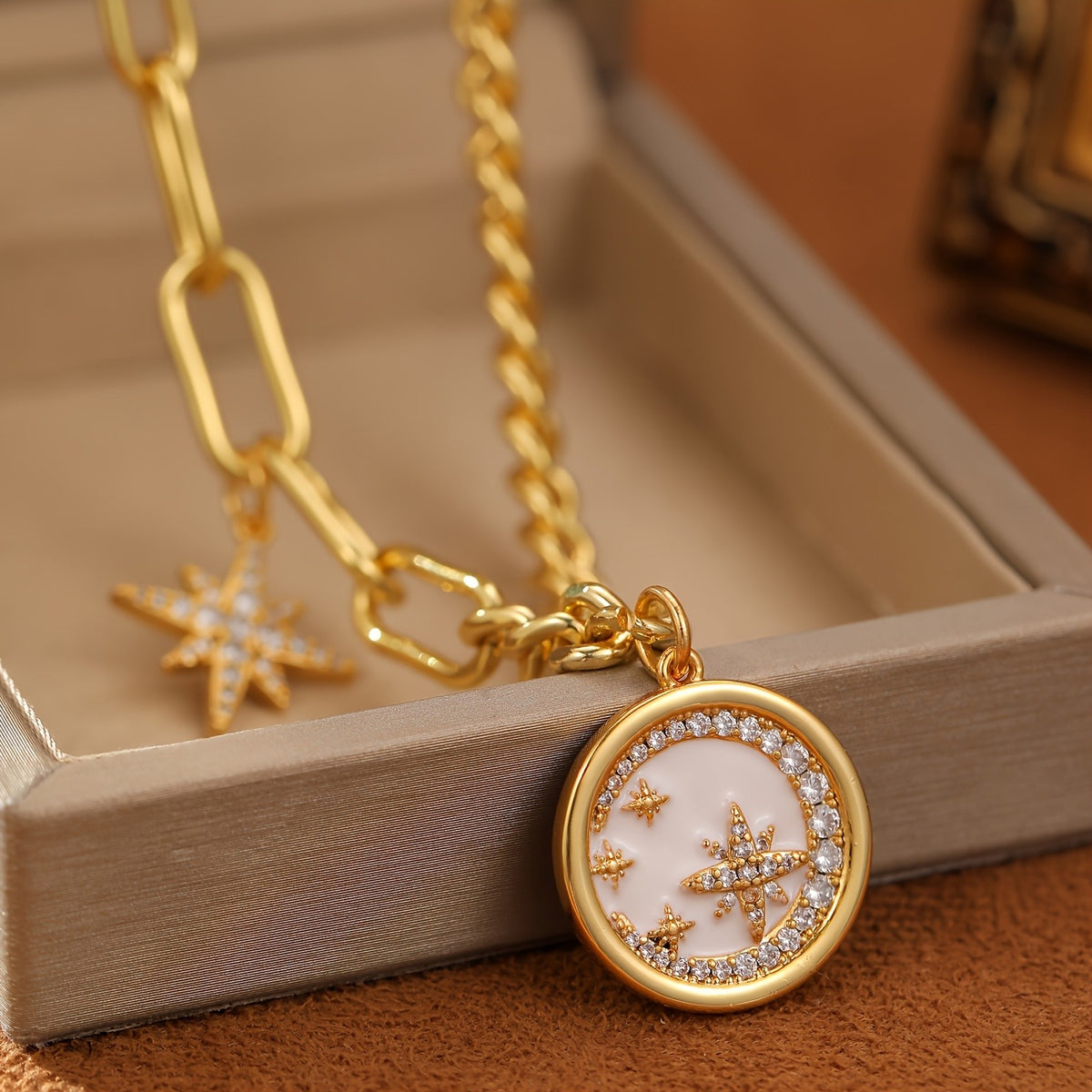 18k Star Moon Pendant Necklace