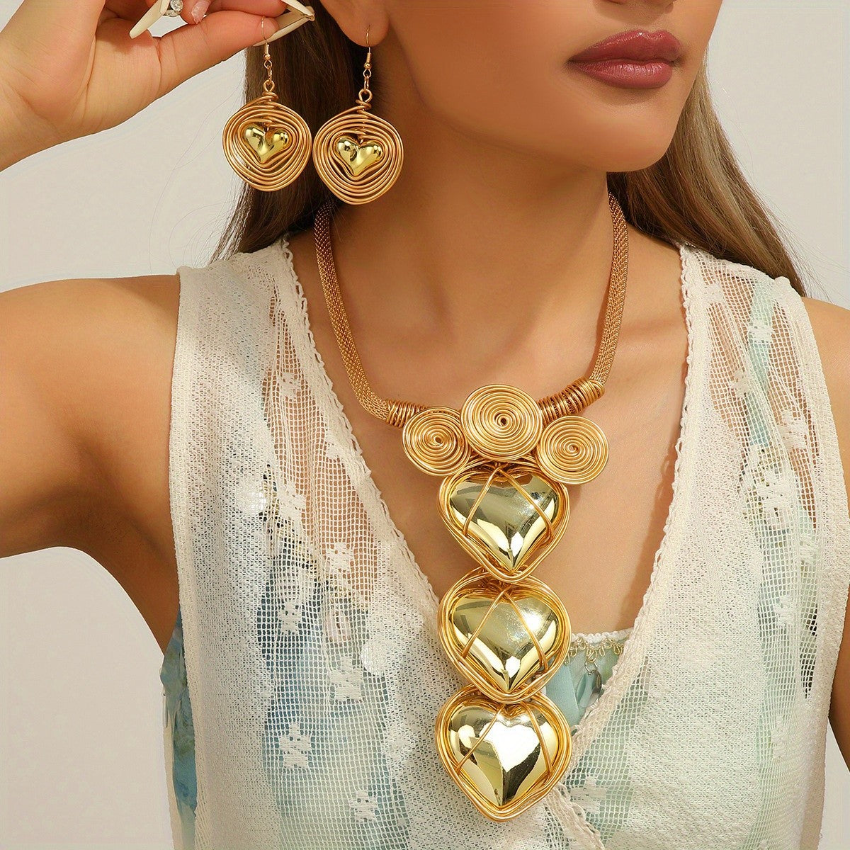 Vintage Gold Heart Coil Necklace Set