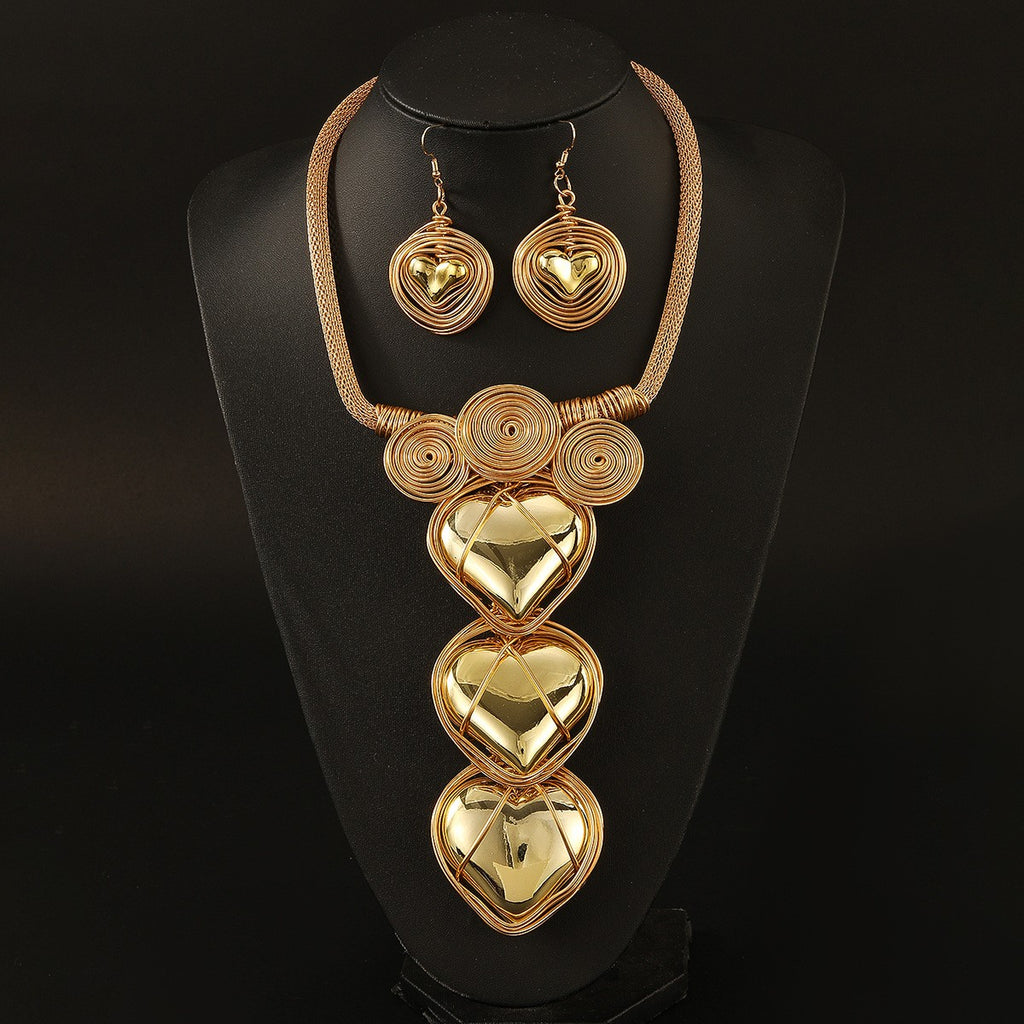 Vintage Gold Heart Coil Necklace Set