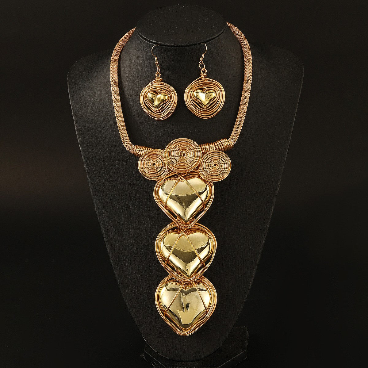 Vintage Gold Heart Coil Necklace Set