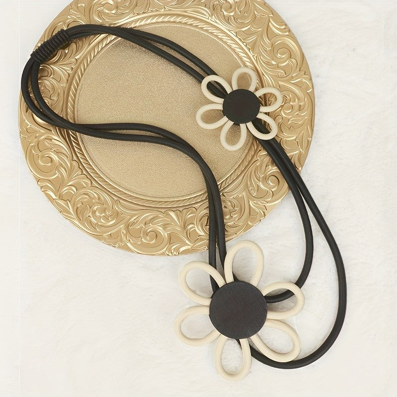 Asymmetric Silicone Flower Necklace