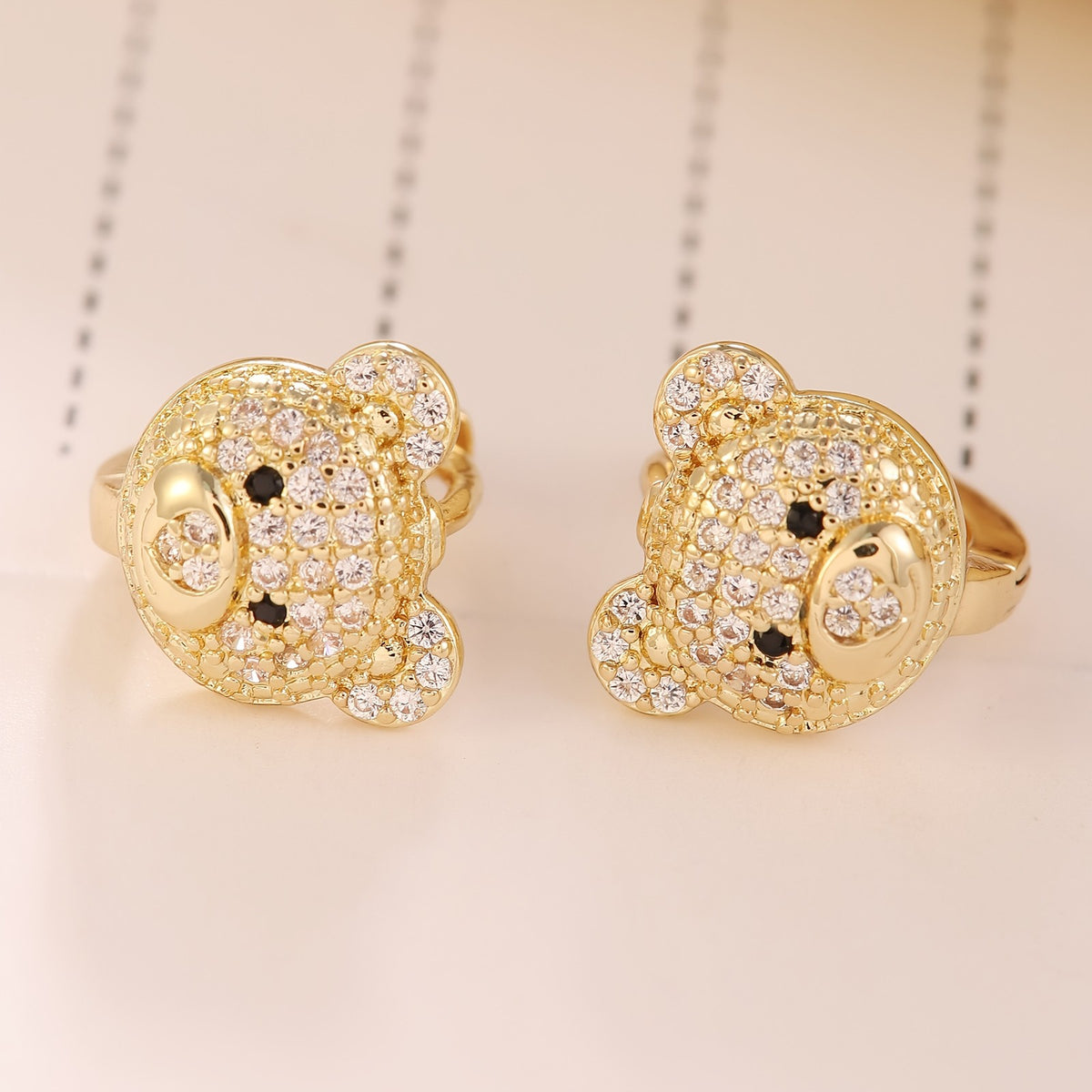 18k Bear Zircon Stud Earrings