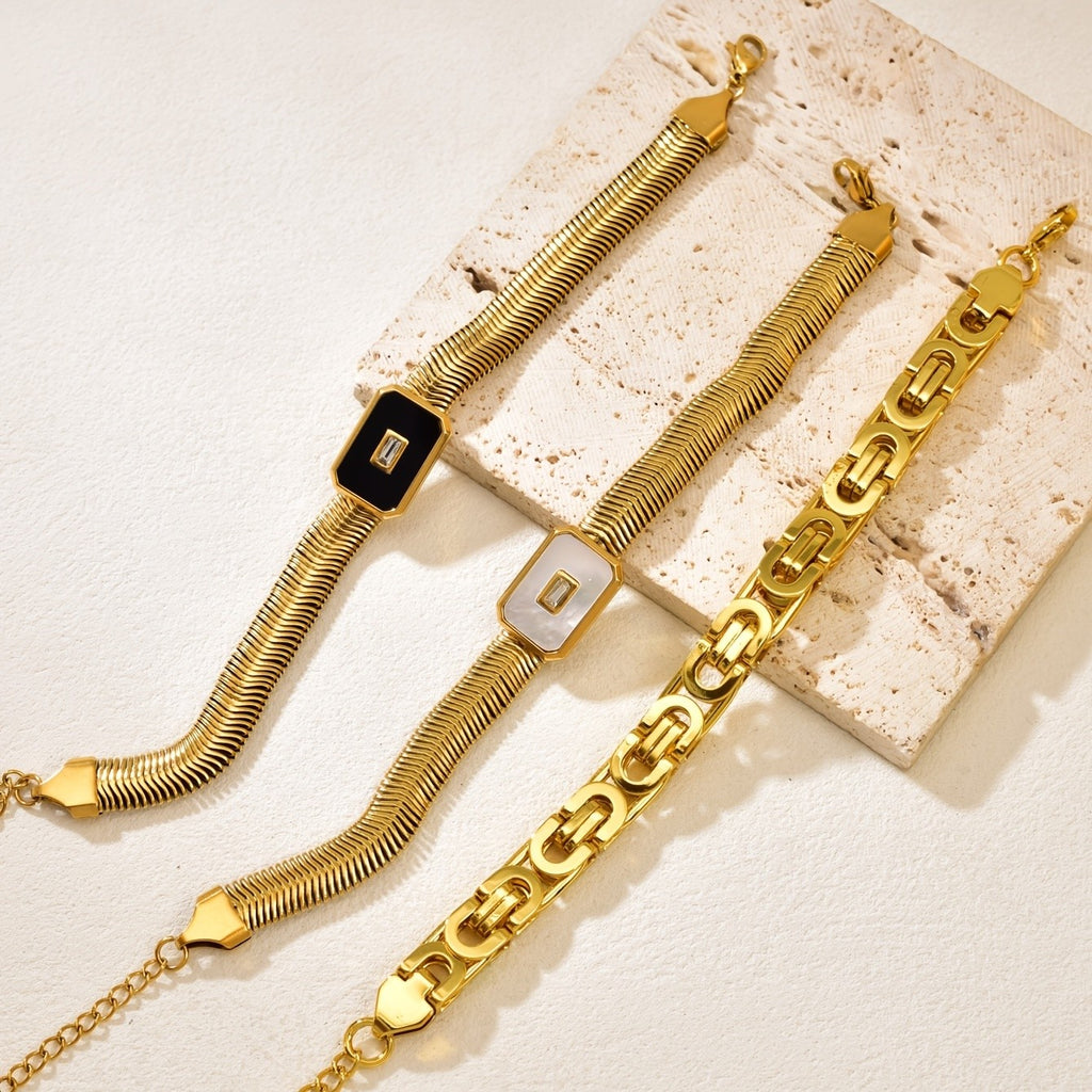 18k Vintage Rectangular Stone Bangle
