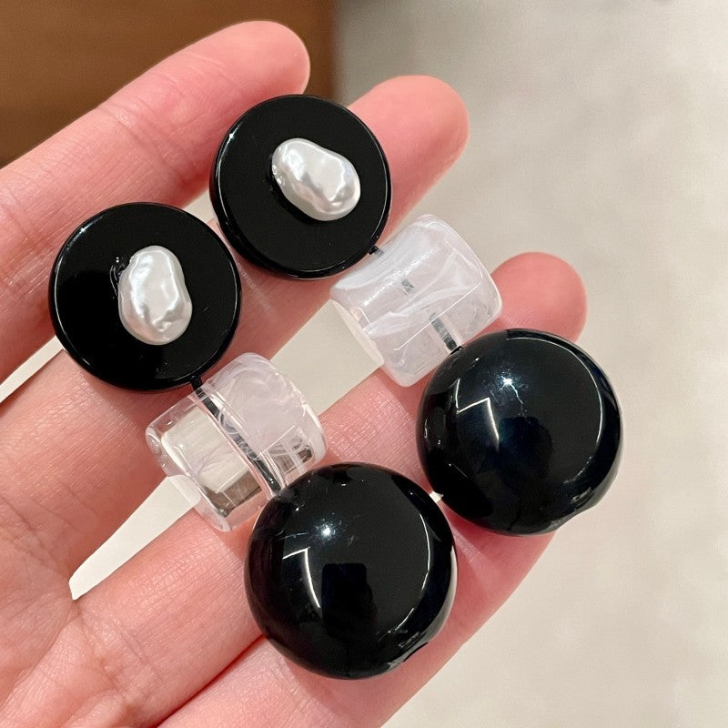 Vintage Black Round Pearl Stud Earrings