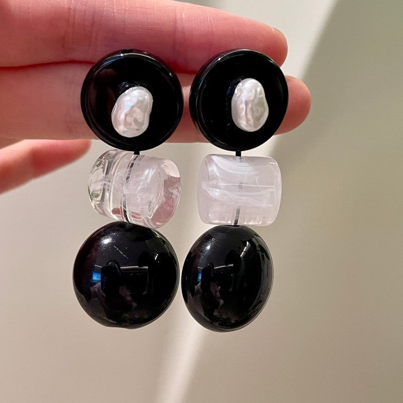 Vintage Black Round Pearl Stud Earrings