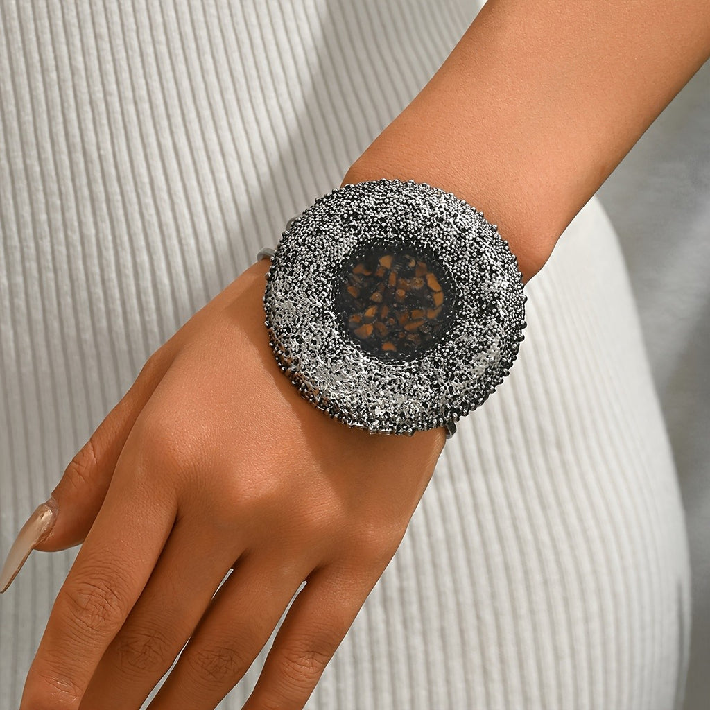 Vintage Geometric Round Open Bangle