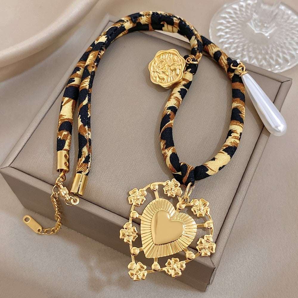 18k Vintage Leopard Print Heart Necklace