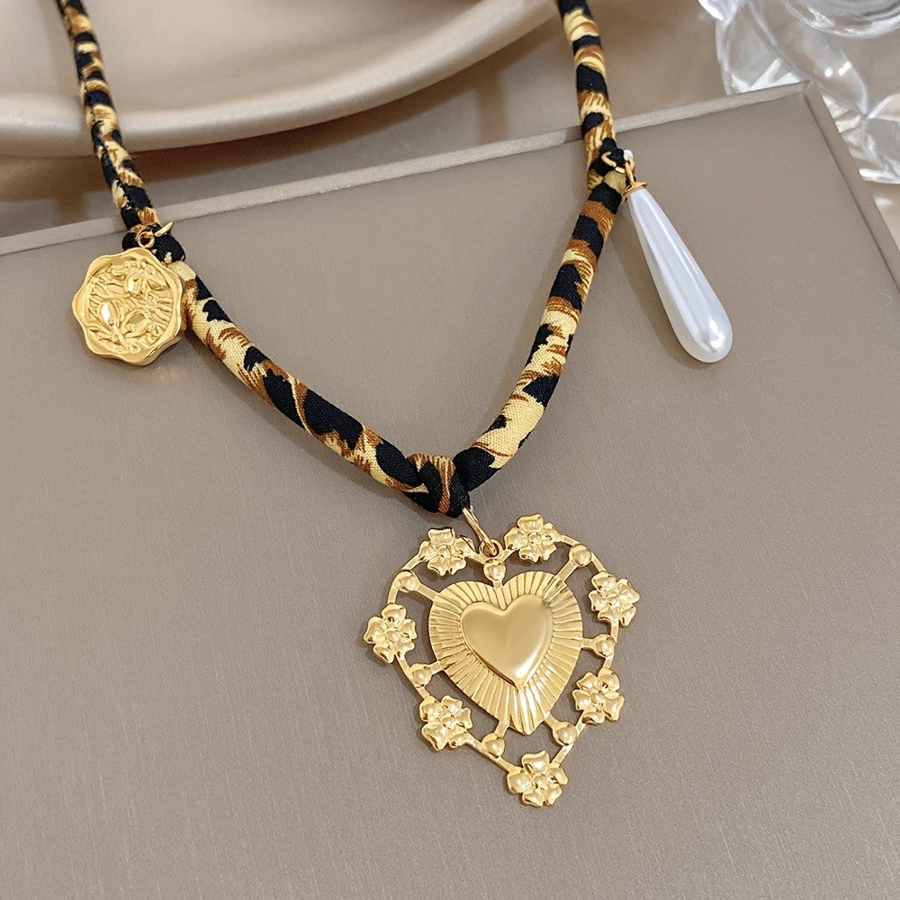 18k Vintage Leopard Print Heart Necklace