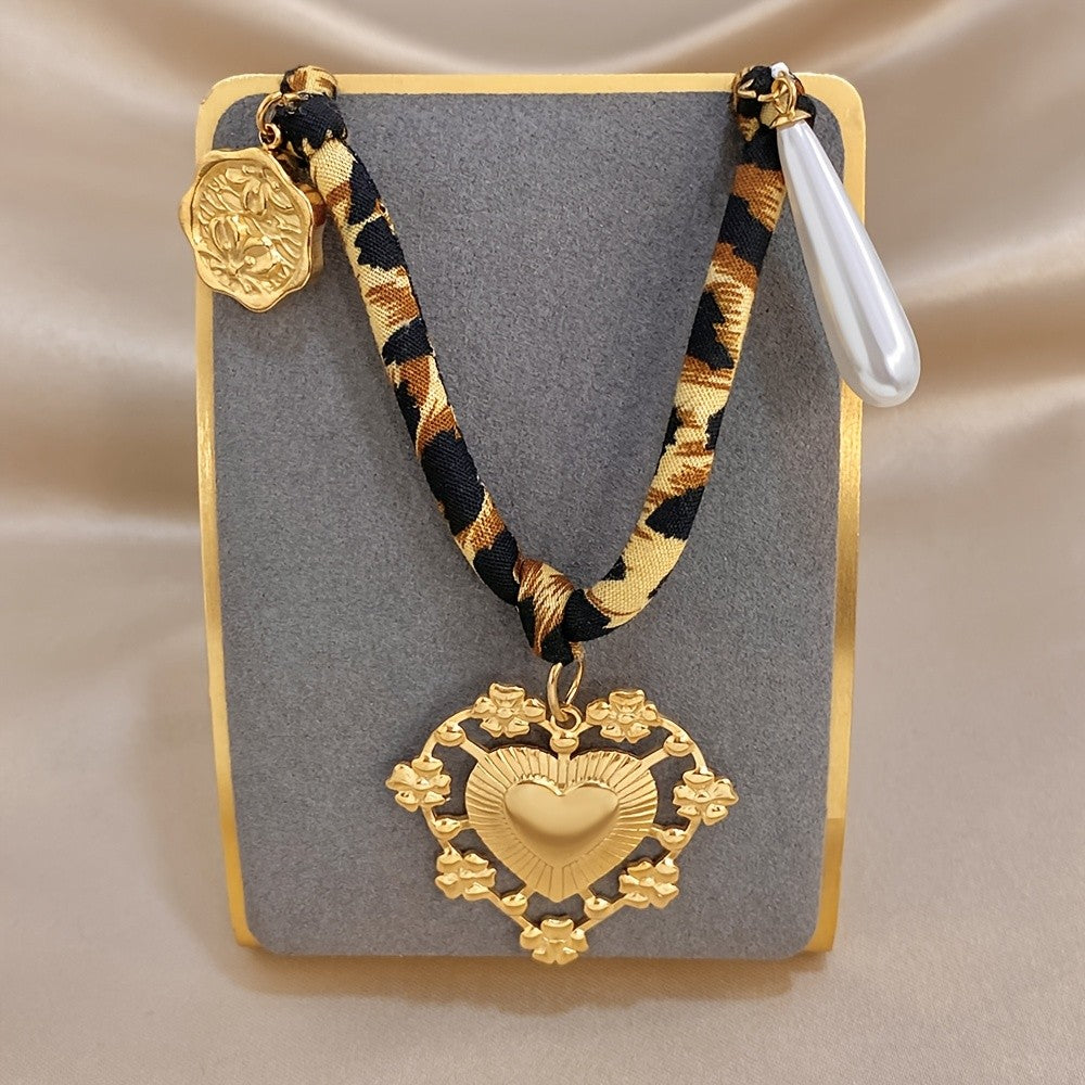 18k Vintage Leopard Print Heart Necklace
