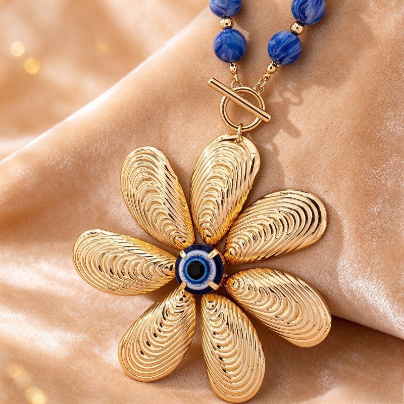 Blue Beaded Flower Pendant Necklace