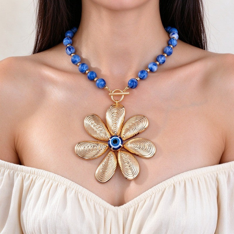 Blue Beaded Flower Pendant Necklace