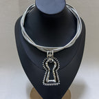 French Style Keyhole Pendant Choker Necklace