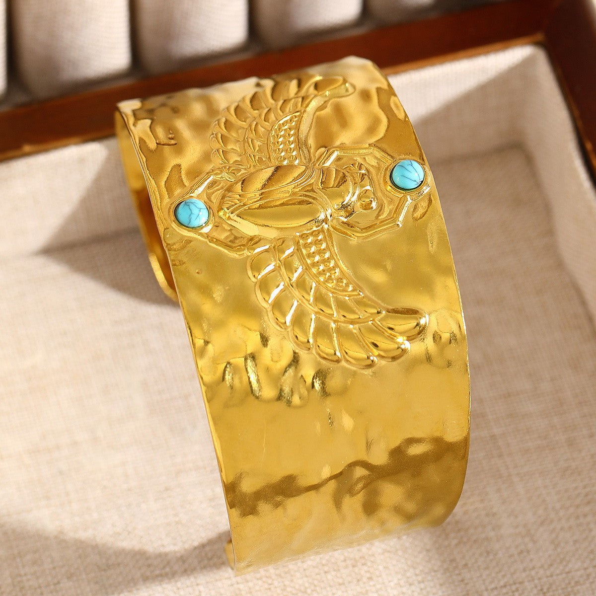Vintage Wide Beetle Cuff Bracelet