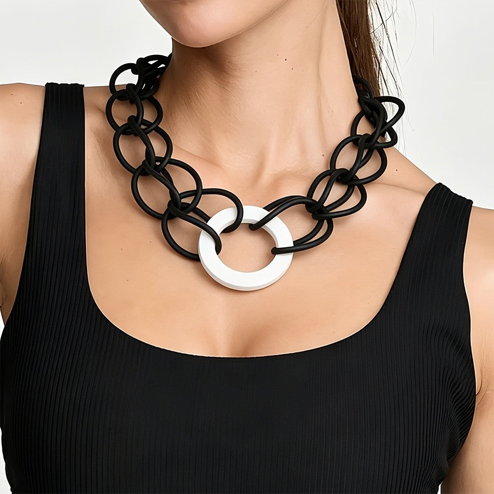 Black Chain Link Circle Pendant Necklace