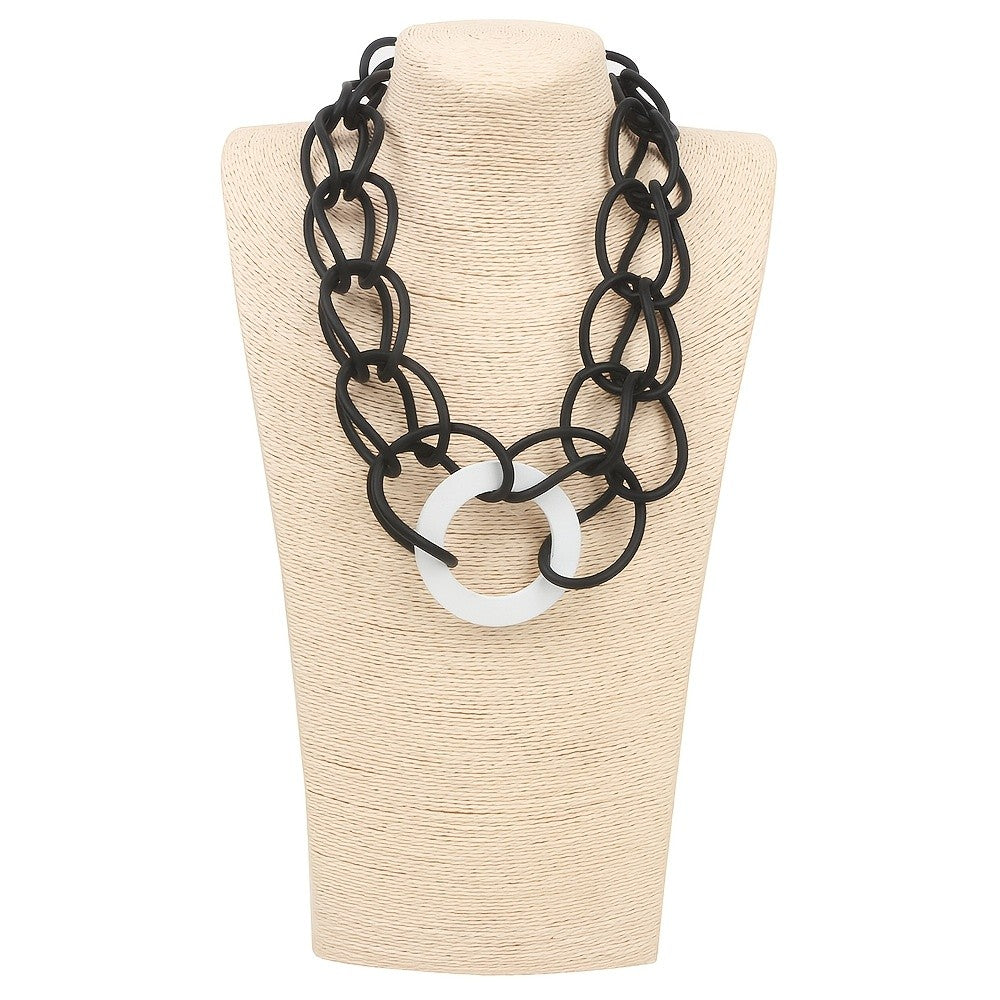 Black Chain Link Circle Pendant Necklace