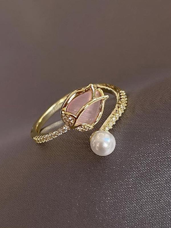 Asymmetric Tulip Pearl Ring
